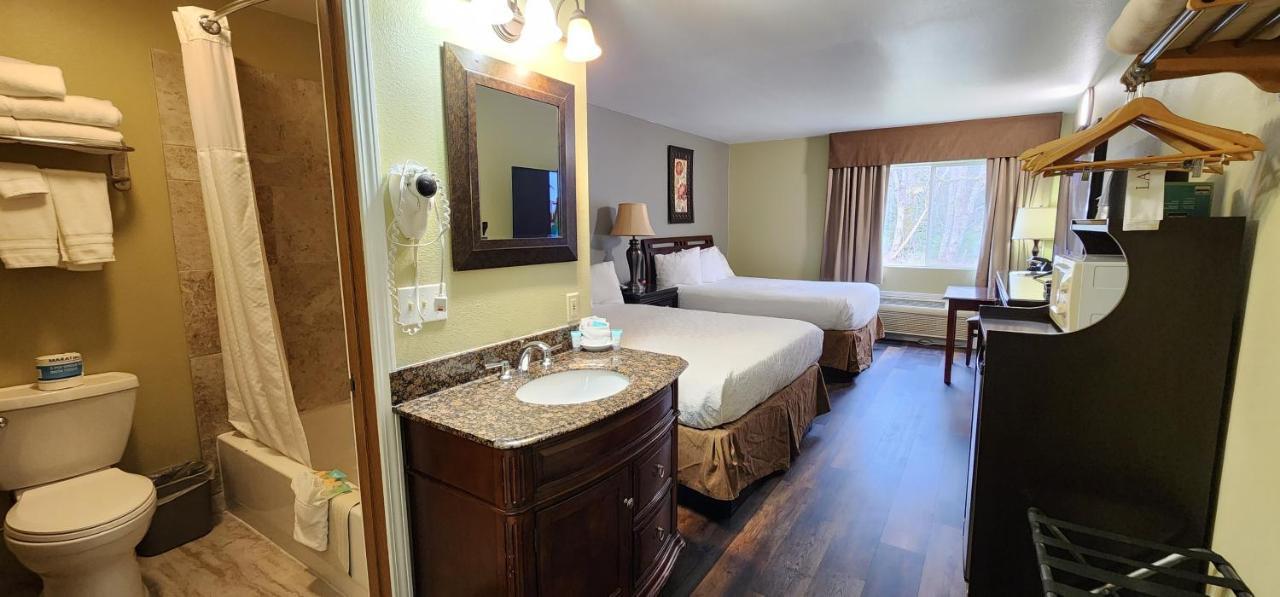Crest Trail Lodge Packwood Εξωτερικό φωτογραφία